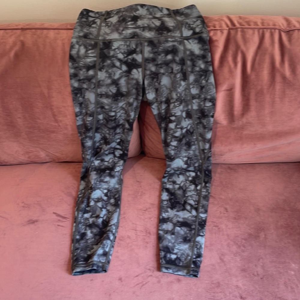 Full length Athleta legging - Size S